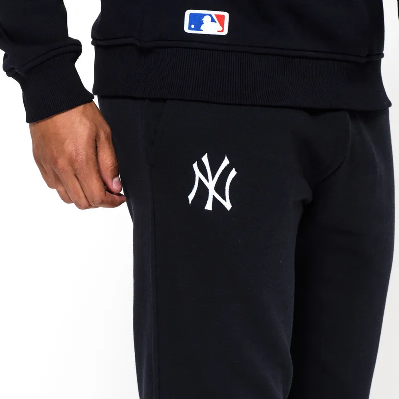 nohavice-dlhe-nohavice-tmavomodra-track-pant-new-york-yankees-mlb-new-era