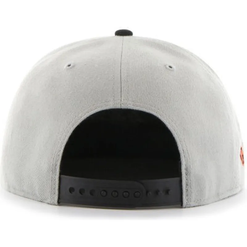 siltovka-rovna-siva-snapback-letras-san-francisco-giants-mlb-47-brand