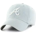 atlanta-braves-mlb-clean-up-meadowood-kappe-mit-gebogenem-schirm-in-hellblau-von-47-brand