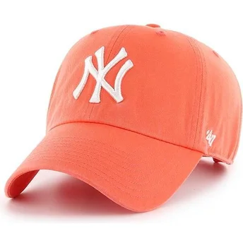Gebogene grapefruitorangene Kappe von New York Yankees MLB Clean Up von 47 Brand