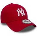 siltovka-zaoblena-cervena-nastavitelny-9forty-essential-new-york-yankees-mlb-new-era