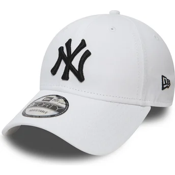 Cap zaoblená white adjustable strap 9FORTY Essential New York Yankees MLB New Era