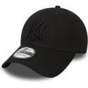 cap-zaoblena-black-ajustada-39thirty-classic-new-york-yankees-mlb-new-era