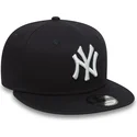 siltovky-rovna-tmavomodra-snapback-ajustable-9fifty-essential-new-york-yankees-mlb-new-era