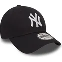 cap-zaoblena-navy-blue-adjustable-strap-9forty-essential-new-york-yankees-mlb-new-era