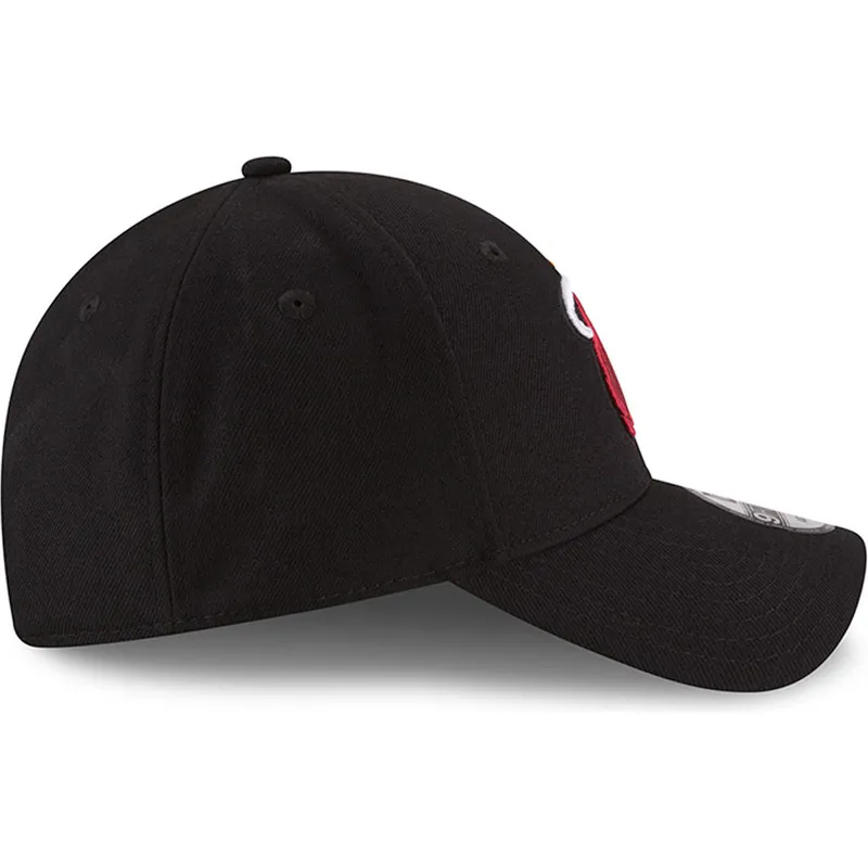 cap-zaoblena-black-adjustable-strap-9forty-the-league-miami-heat-nba-new-era