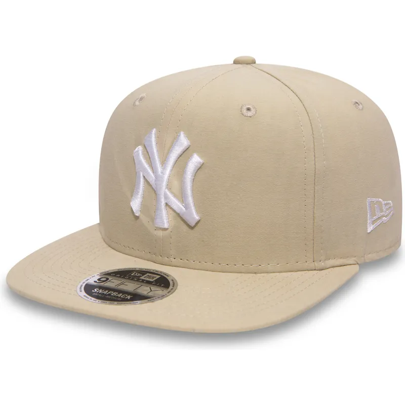siltovka-rovna-ruzova-snapback-9fifty-lightweight-essential-new-york-yankees-mlb-new-era