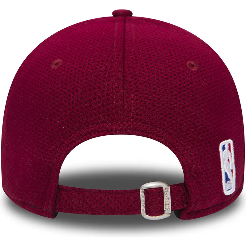 siltovka-zaoblena-cervena-nastavitelny-9forty-mesh-cleveland-cavaliers-nba-new-era