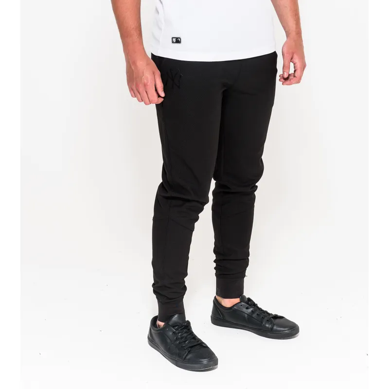 nohavice-dlhe-nohavice-cierna-jogger-stealth-new-york-yankees-mlb-new-era nohavice-dlhe-nohavice-cierna-jogger-stealth-new-york-yankees-mlb-new-era