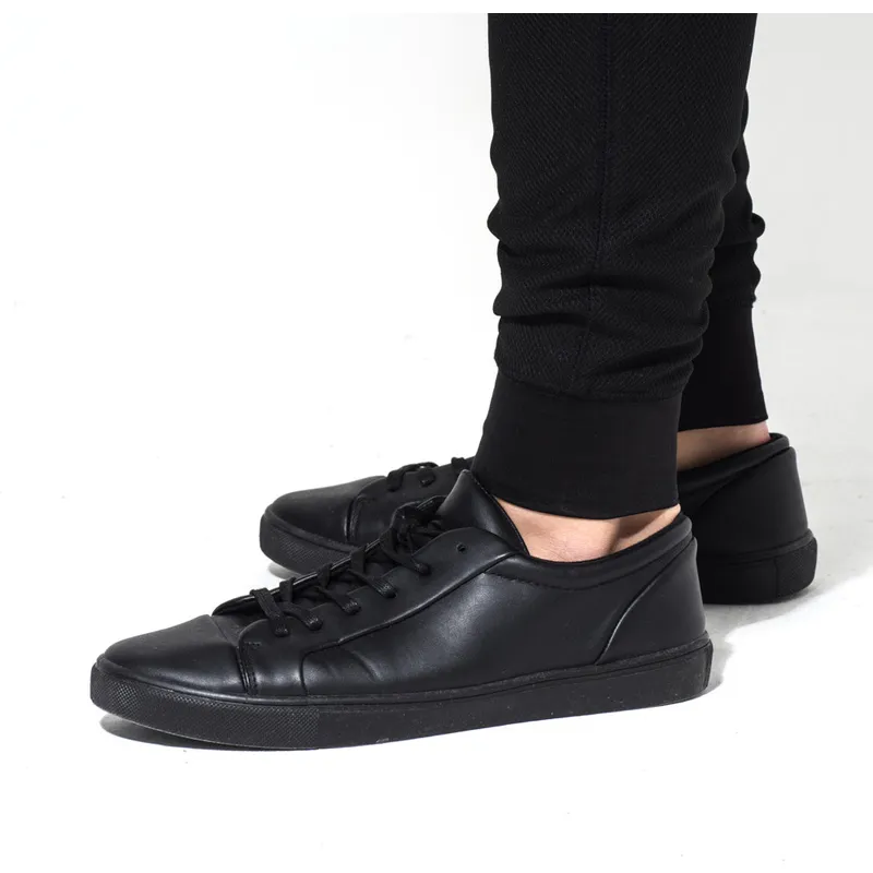 nohavice-dlhe-nohavice-cierna-jogger-stealth-new-york-yankees-mlb-new-era nohavice-dlhe-nohavice-cierna-jogger-stealth-new-york-yankees-mlb-new-era