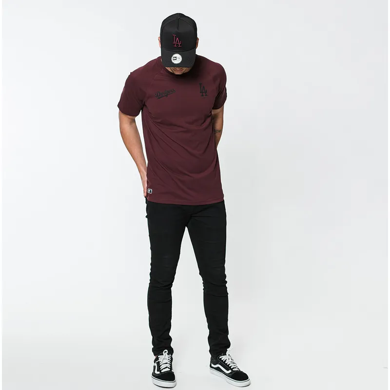 tricka-kratky-rukav-cervena-tech-series-los-angeles-dodgers-mlb-new-era tricka-kratky-rukav-cervena-tech-series-los-angeles-dodgers-mlb-new-era