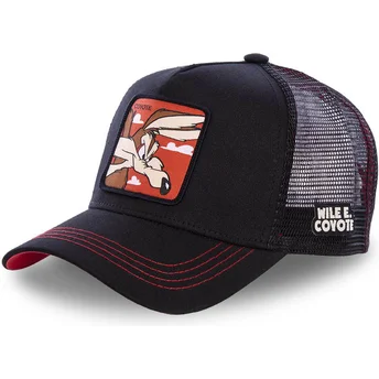 cap-zaoblena-black-snapback-coyote-looney-tunes-capslab