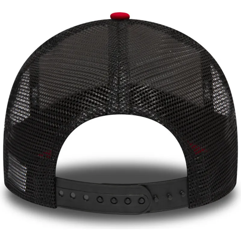 siltovka-zaoblena-cervena-snapback-patch-a-frame-new-era
