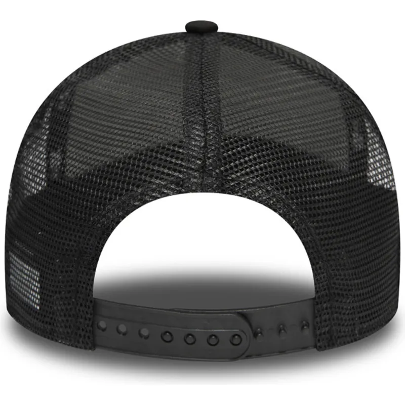 siltovka-zaoblena-cierna-snapback-patch-a-frame-new-era