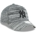 siltovka-zaoblena-siva-snapback-ajustable-9forty-engineered-fit-new-york-yankees-mlb-new-era