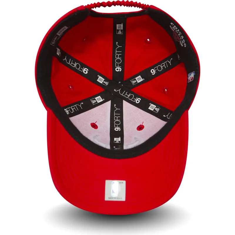 siltovka-zaoblena-cervena-nastavitelny-pre-deti-9forty-essential-chicago-bulls-nba-new-era