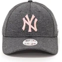 siltovky-zaoblena-siva-nastavitelny-pasik-rosa-9forty-tech-jersey-new-york-yankees-mlb-new-era