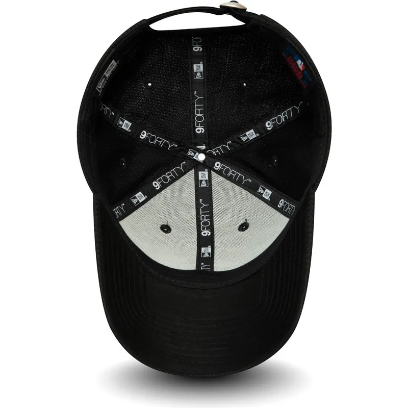 siltovka-zaoblena-cierna-nastavitelny-9forty-diamond-era-essential-boston-red-sox-mlb-new-era