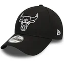 cap-zaoblena-black-adjustable-strap-9forty-league-essential-chicago-bulls-nba-new-era