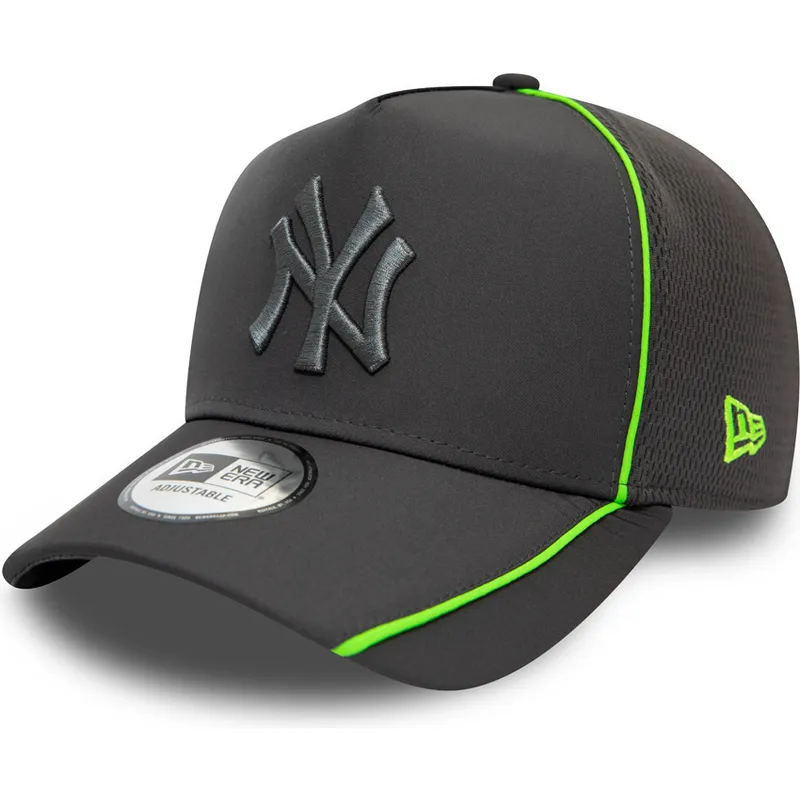 siltovka-zaoblena-siva-snapback-feather-pipe-a-frame-new-york-yankees-mlb-new-era