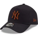 siltovka-zaoblena-tmavomodra-snapback-9forty-e-frame-new-york-yankees-mlb-new-era