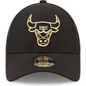 siltovka-zaoblena-cierna-snapback-9forty-black-and-gold-chicago-bulls-nba-new-era