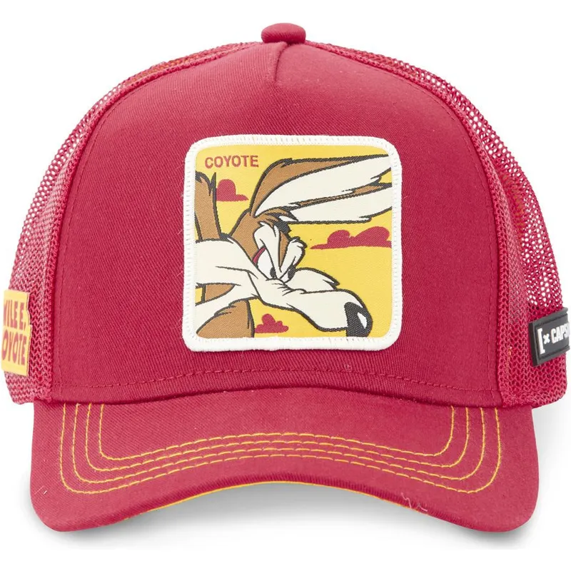 cap-zaoblena-red-snapback-coyote-looney-tunes-capslab cap-zaoblena-red-snapback-coyote-looney-tunes-capslab