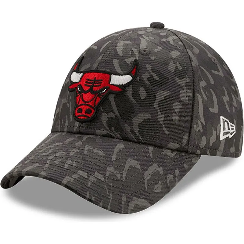 siltovka-zaoblena-kamuflaz-nastavitelny-9forty-all-over-camo-chicago-bulls-nba-new-era