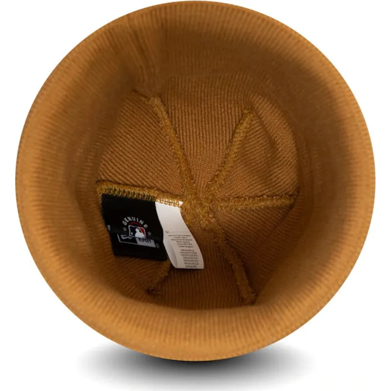 ciapka-hneda-team-cuff-new-york-yankees-mlb-new-era