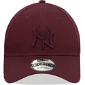 siltovka-zaoblena-cervena-snapback-9forty-league-essential-new-york-yankees-mlb-new-era