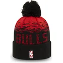 schwarz-roter-sport-cuff-beanie-mit-bommel-der-chicago-bulls-nba-von-new-era