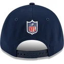 9forty-stretch-snap-sideline-road-snapback-kappe-in-marineblau-und-schwarz-der-seattle-seahawks-nfl-von-new-era