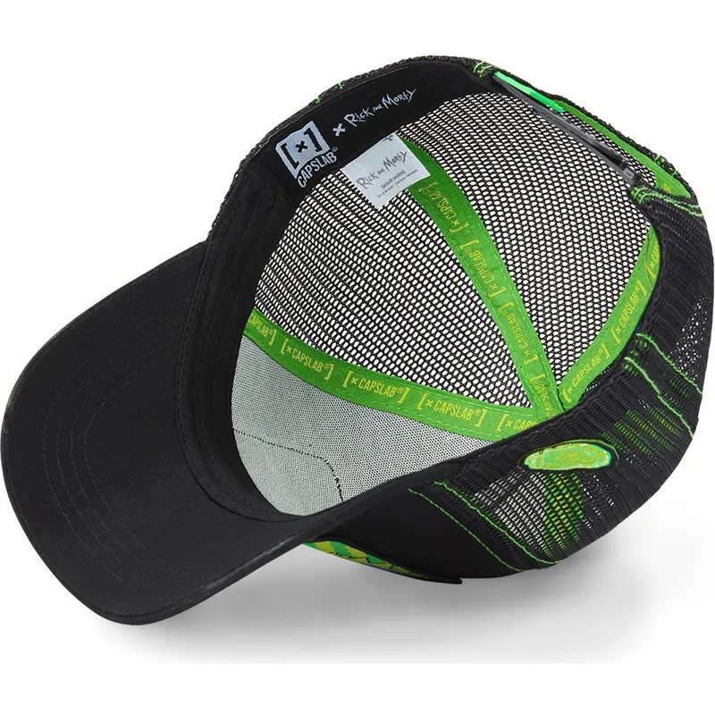 trucker-cap-schwarz-rick-und-morty-psy2-von-capslab