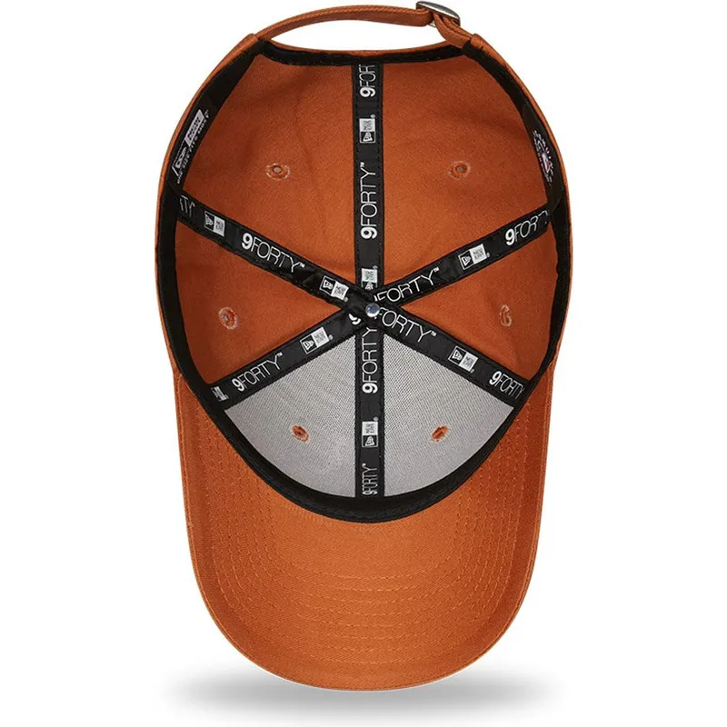 siltovka-zaoblena-hneda-nastavitelny-9forty-league-essential-boston-red-sox-mlb-new-era siltovka-zaoblena-hneda-nastavitelny-9forty-league-essential-boston-red-sox-mlb-new-era