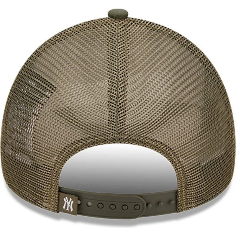 siltovka-zaoblena-biely-snapback-a-frame-stadium-food-hot-dog-new-york-yankees-mlb-new-era