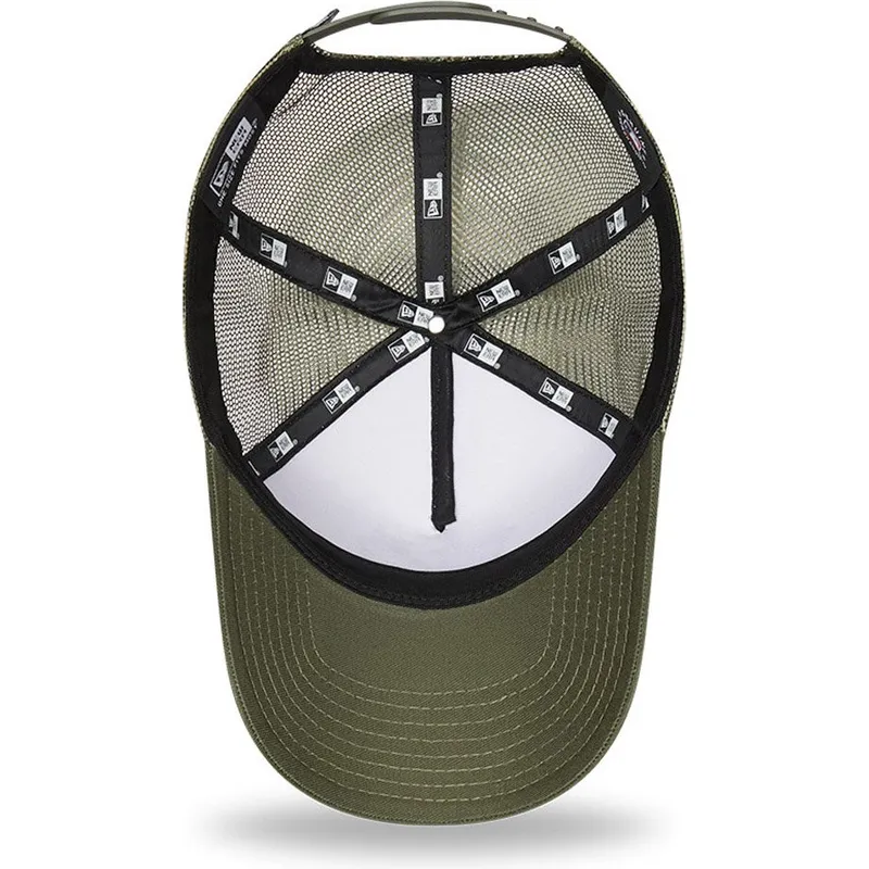 siltovka-zaoblena-biely-snapback-a-frame-stadium-food-hot-dog-new-york-yankees-mlb-new-era