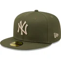 siltovka-rovna-zelena-upravena-59fifty-league-essential-new-york-yankees-mlb-new-era