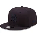 siltovka-rovna-tmavomodra-snapback-9fifty-league-essential-new-york-yankees-mlb-new-era