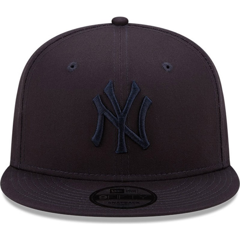 navy blue yankee cap