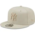 siltovka-rovna-siva-snapback-9fifty-league-essential-new-york-yankees-mlb-new-era