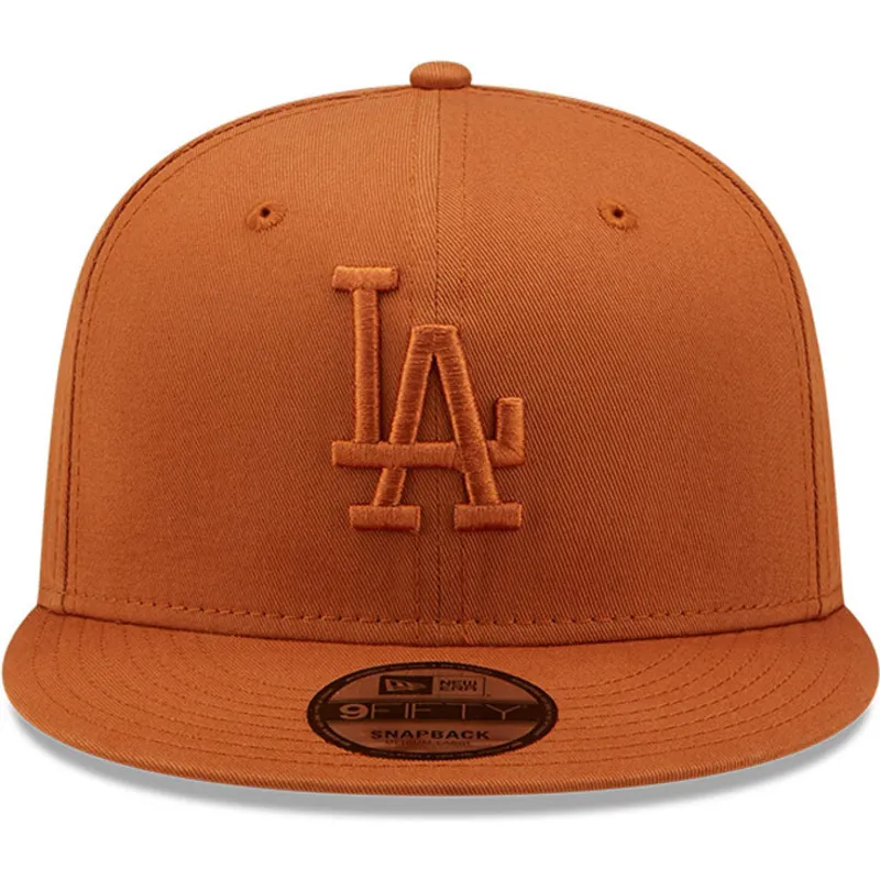 siltovka-rovna-hneda-snapback-9fifty-league-essential-los-angeles-dodgers-mlb-new-era