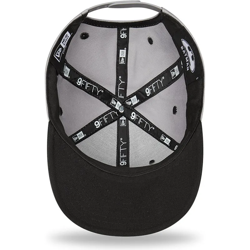 siltovka-rovna-siva-snapback-pre-deti-9fifty-character-batman-dc-comics-new-era
