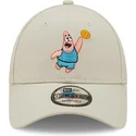 beige-verstellbare-9forty-sporty-kappe-mit-gebogenem-schirm-von-patrick-star-spongebob-von-new-era
