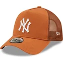 siltovka-zaoblena-hneda-snapback-a-frame-tonal-mesh-new-york-yankees-mlb-new-era