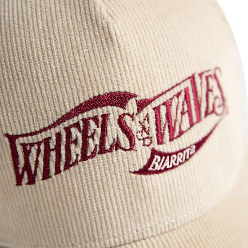 cap-zaoblena-beige-adjustable-strap-wheels-and-waves