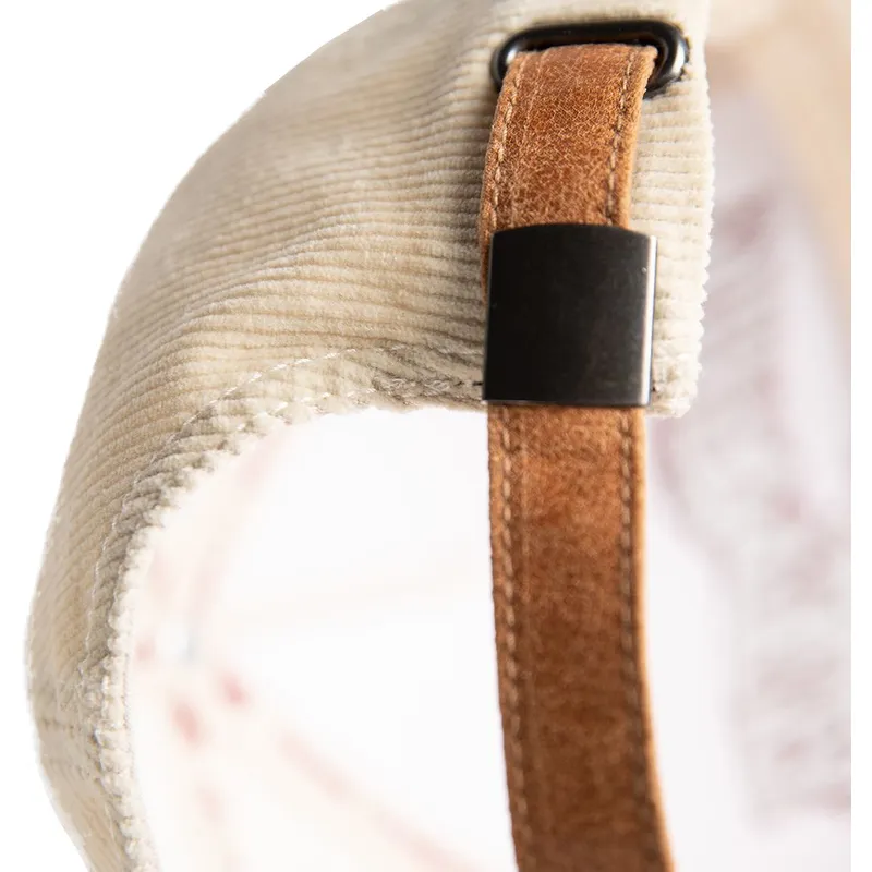cap-zaoblena-beige-adjustable-strap-wheels-and-waves