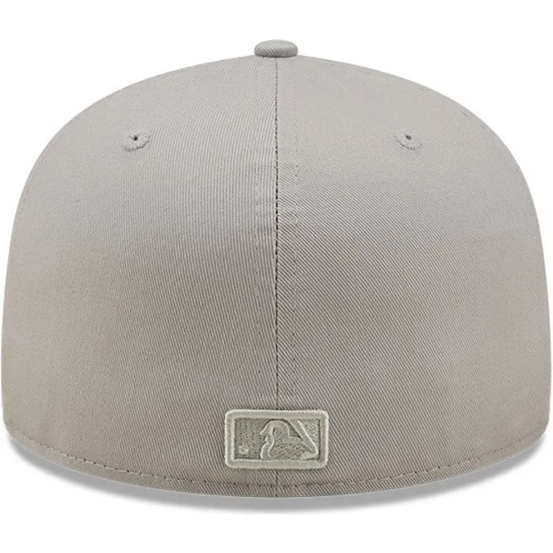 siltovka-rovna-siva-upravena-59fifty-parche-lateral-world-series-new-york-yankees-mlb-new-era