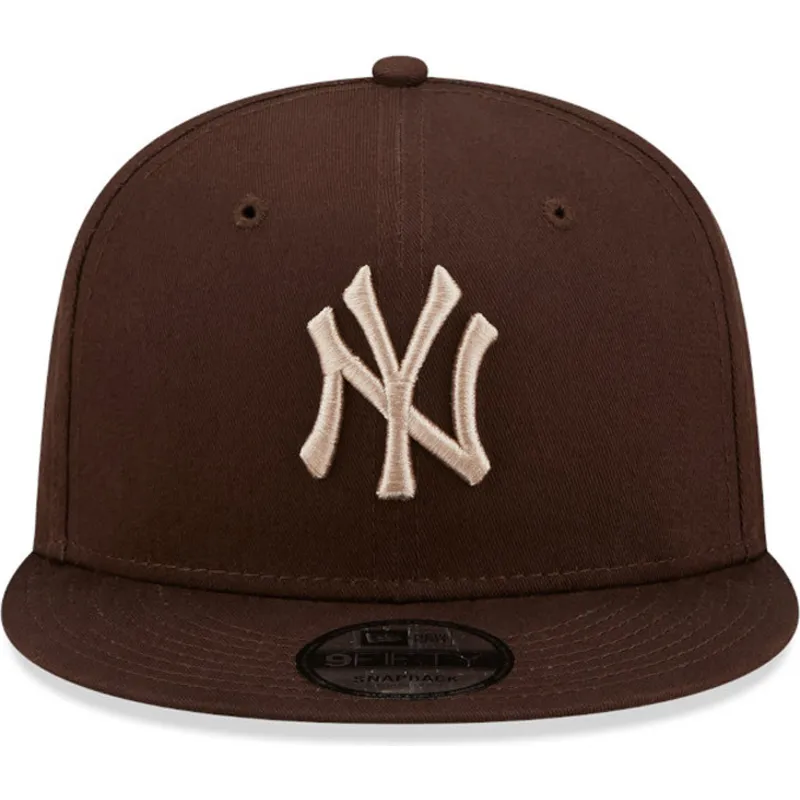 siltovka-rovna-hneda-snapback-9fifty-league-essential-new-york-yankees-mlb-new-era