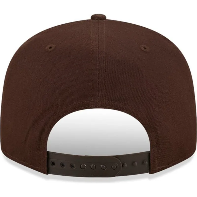 siltovka-rovna-hneda-snapback-9fifty-league-essential-new-york-yankees-mlb-new-era
