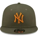 siltovka-rovna-zelena-snapback-9fifty-league-essential-new-york-yankees-mlb-new-era